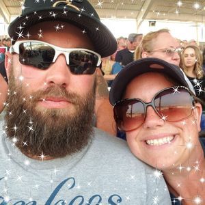 Meet your Posher, Carrie